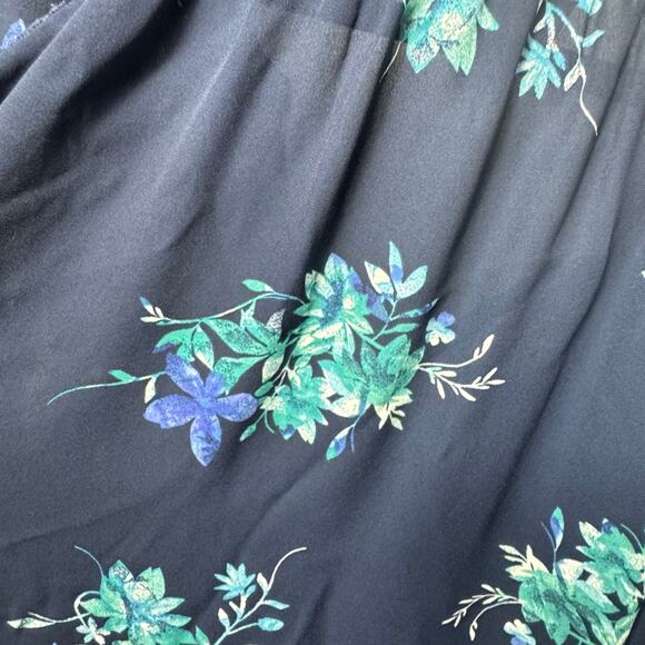 Ava & Viv Women's Navy Blue Floral Semi Sheer Button Down Shirt Size 4X - Picture 6 of 10